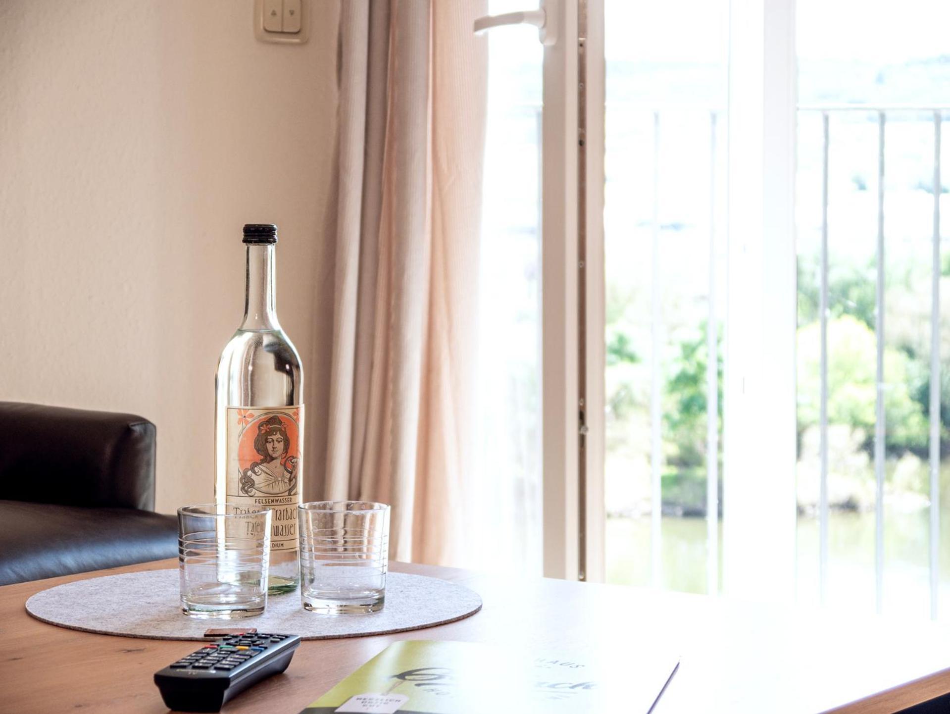 Weingut / Gaestehaus Gerlach Ürzig Buitenkant foto