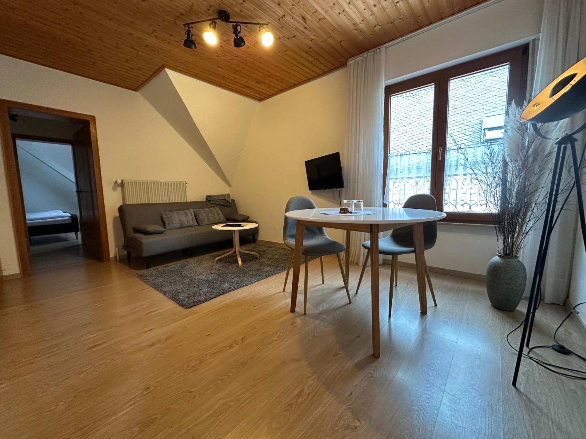 Weingut / Gaestehaus Gerlach Ürzig Buitenkant foto