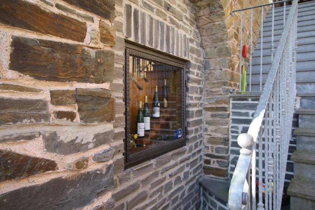Weingut / Gaestehaus Gerlach Ürzig Buitenkant foto